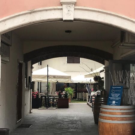 Garda Lake Attic Montinelle Luaran gambar