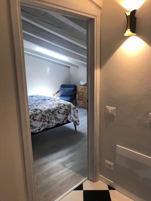 Garda Lake Attic Montinelle Luaran gambar